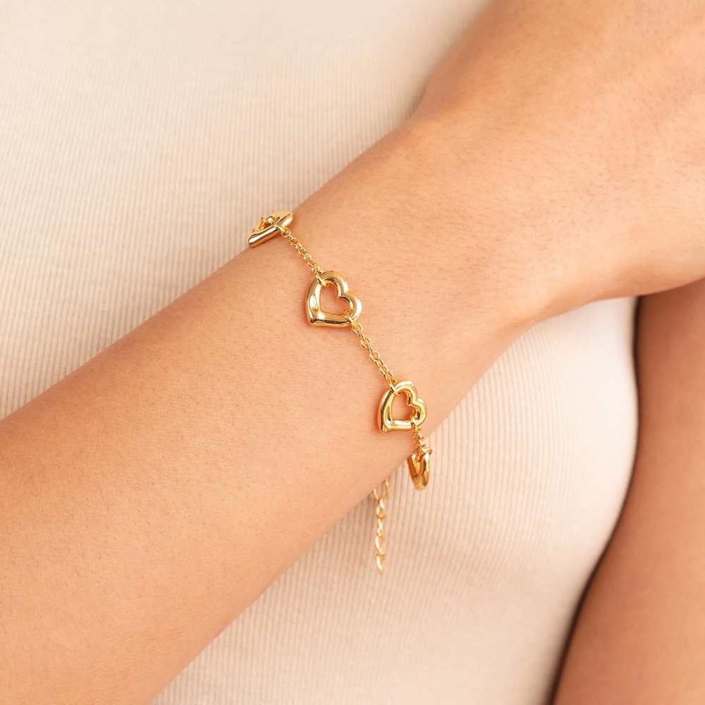 Chic Gold Heart Chain Bracelet